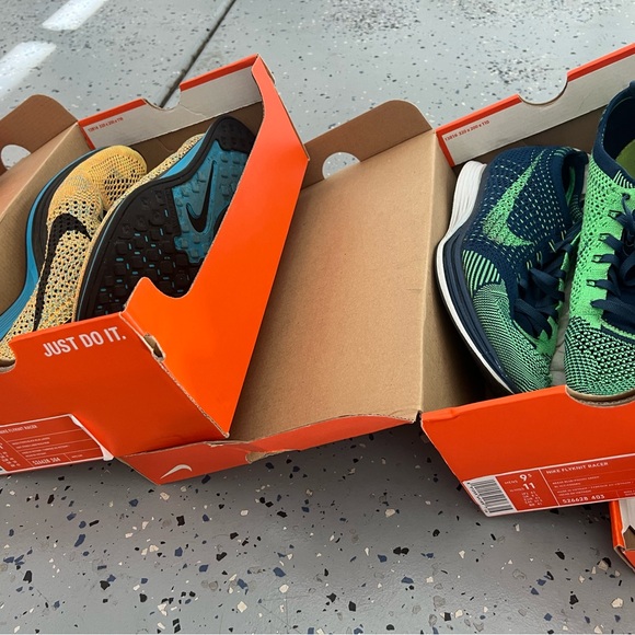 Nike Flyknit Racers - Picture 6 of 9